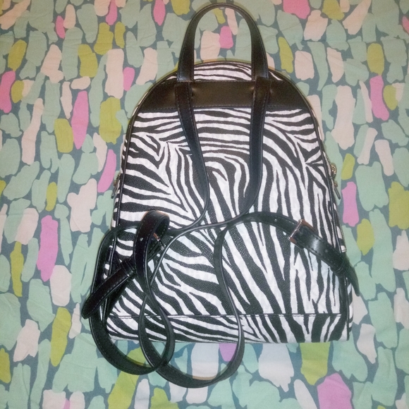 Michael Kors Rhea Zip Medium Backpack - Picture 12 of 16